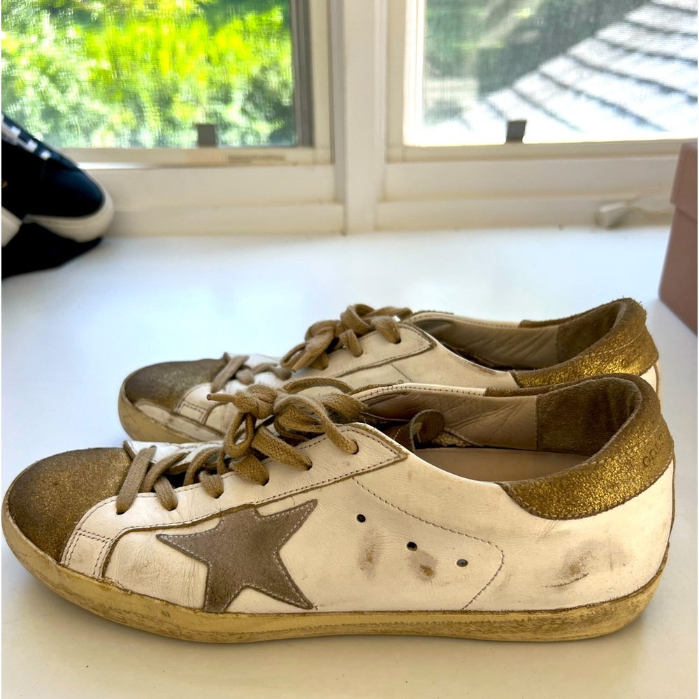 Golden Goose low top sneakers